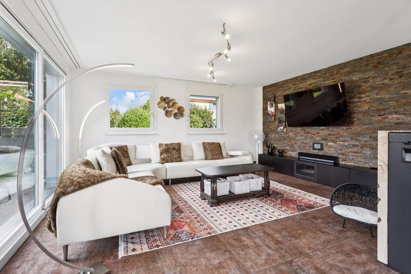 Belle et lumineuse maison individuelle - Photo 3 sur 13