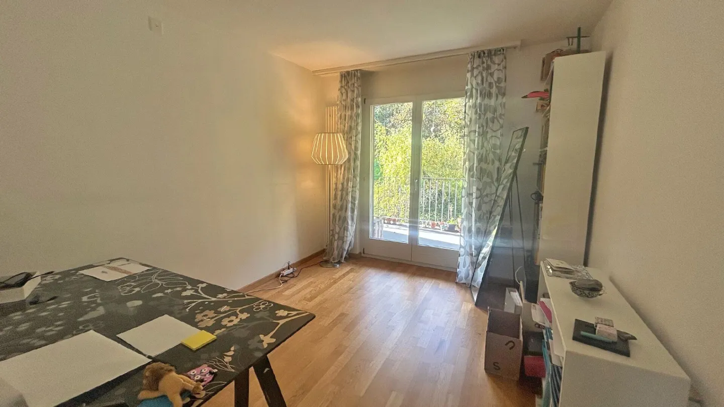 5.5 Zimmerwohnung mit zwei schönen Balkonen (2. OG rechts) - Foto 5 von 10