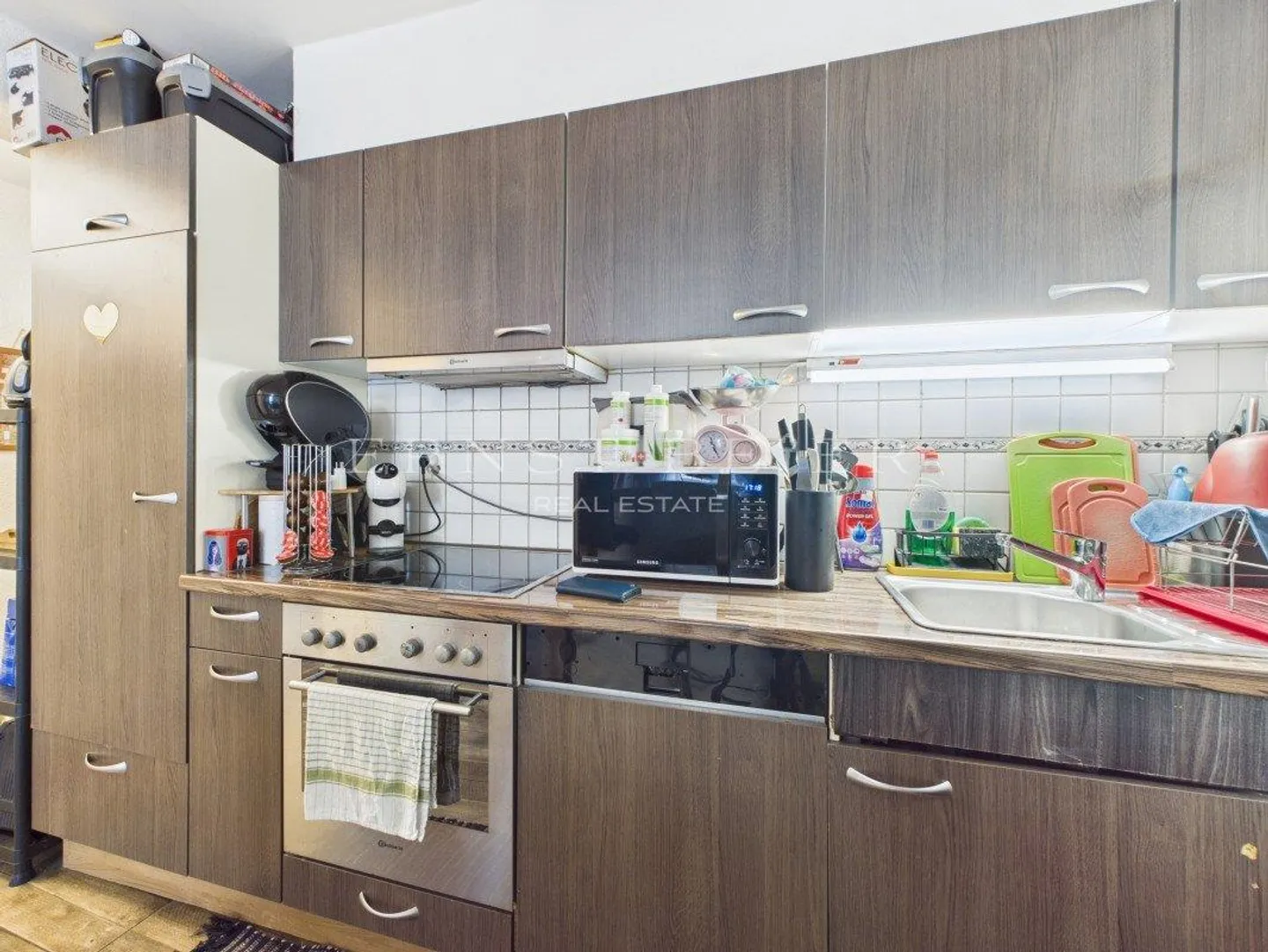 Ideally located investment apartment in the center of Villeneuve - Photo 4 of 11