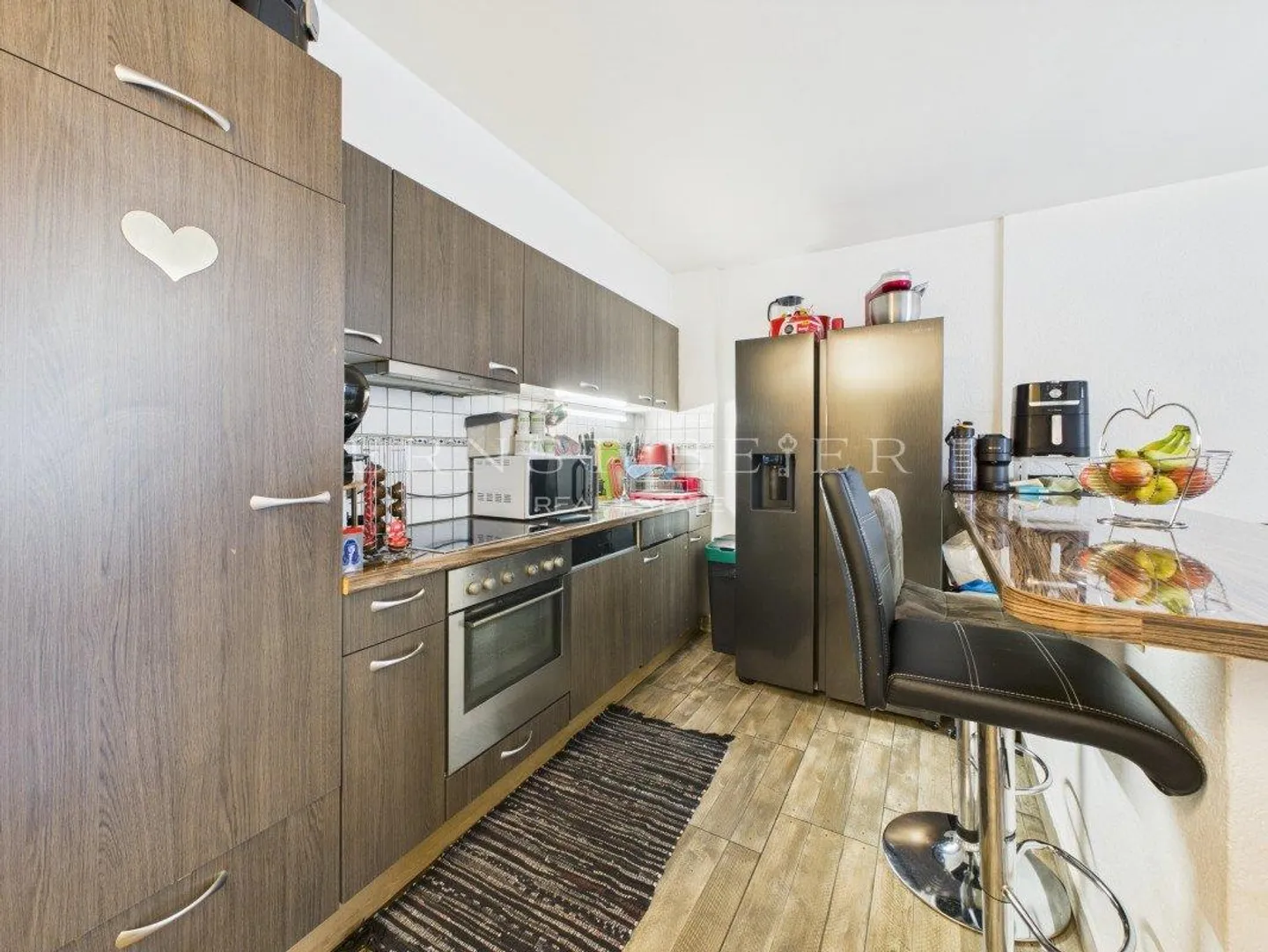 Ideally located investment apartment in the center of Villeneuve - Photo 3 of 11