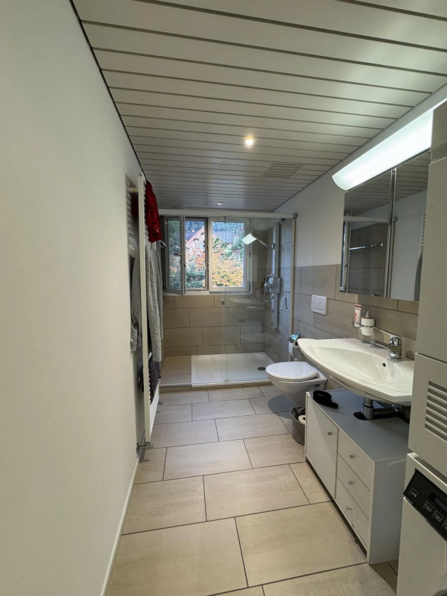 Appartement de 5,5 pièces dans le quartier populaire de Loë - Photo 4 sur 4