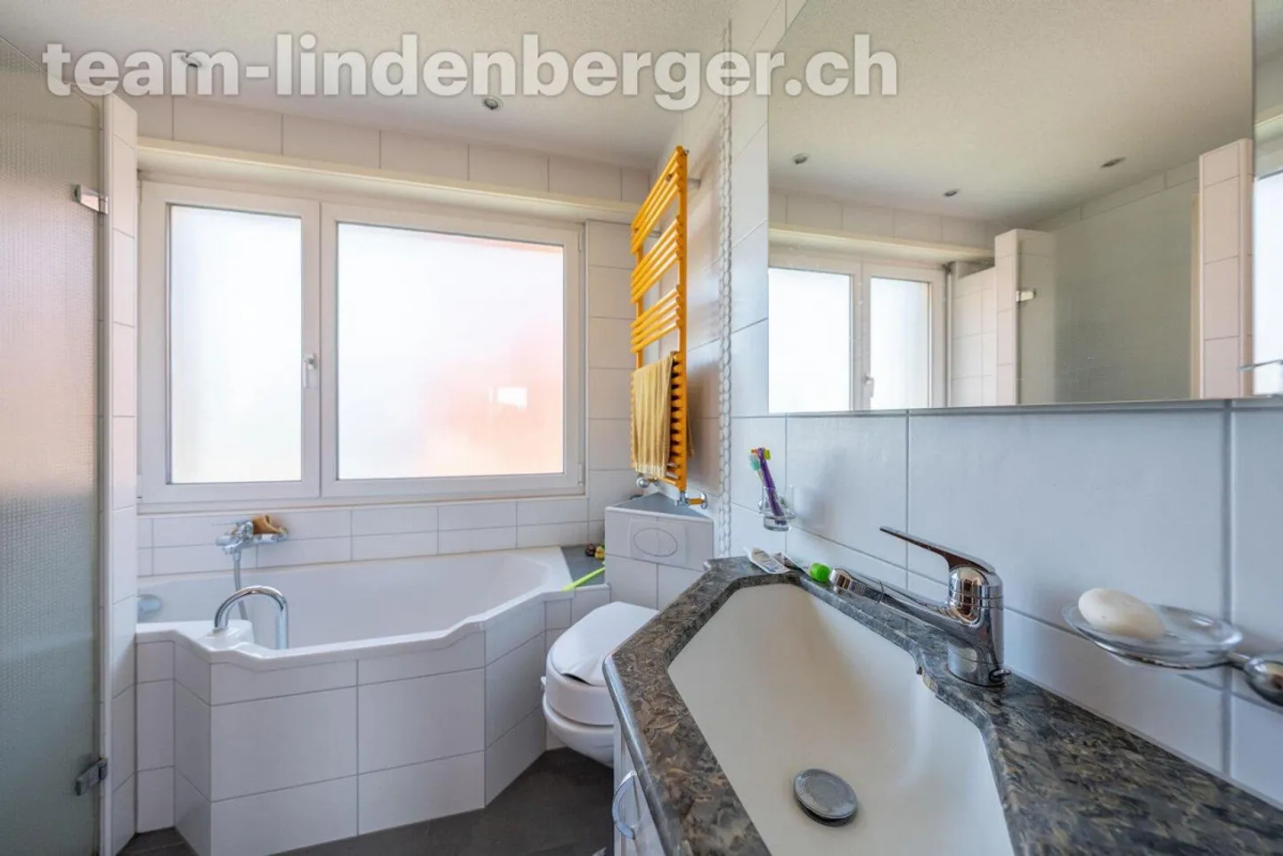 Family idyll - Charming 4½ room single-family house with garden - Photo 12 of 13