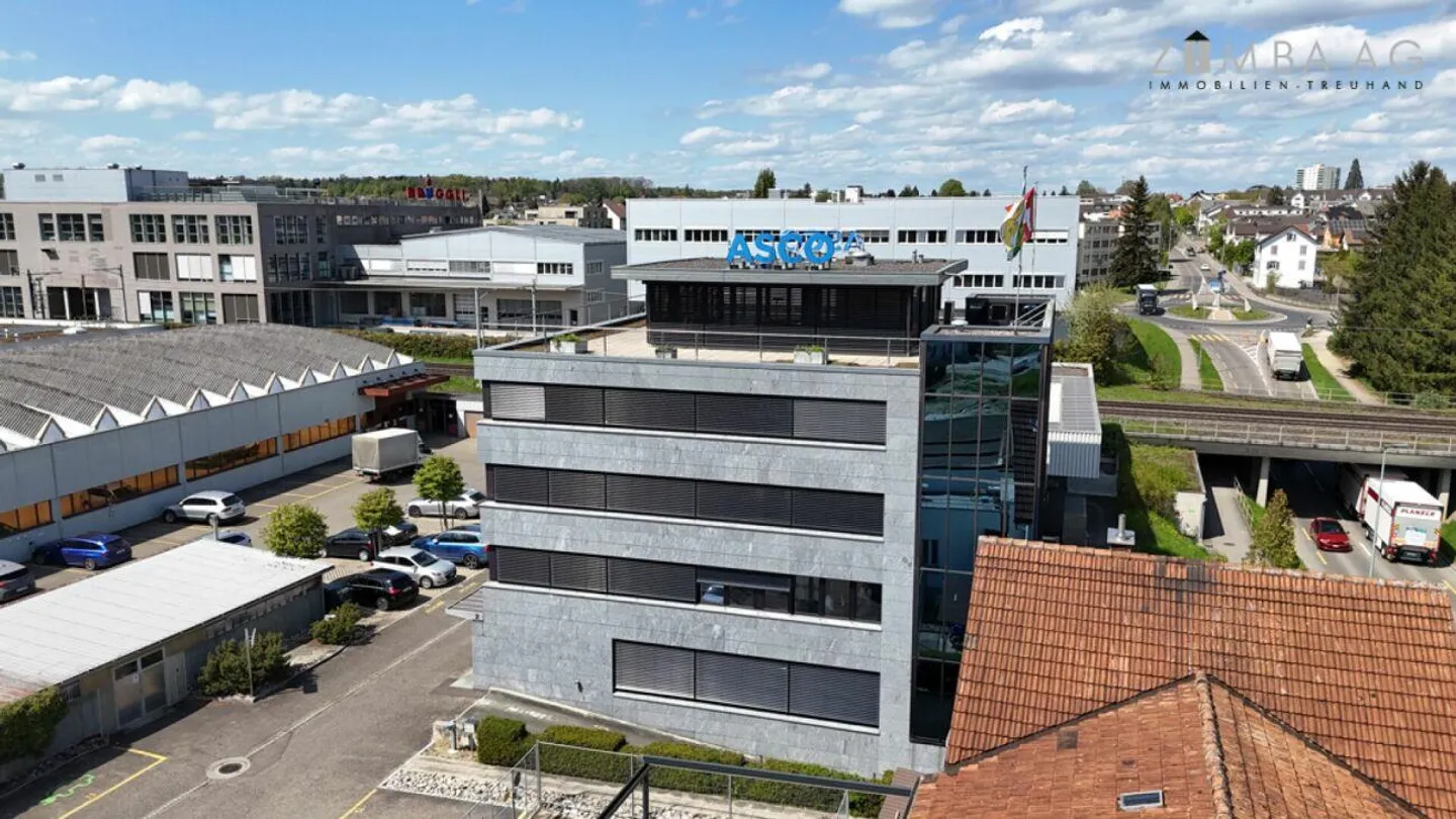 Your new business location that leaves nothing to be desired - Photo 10 of 22