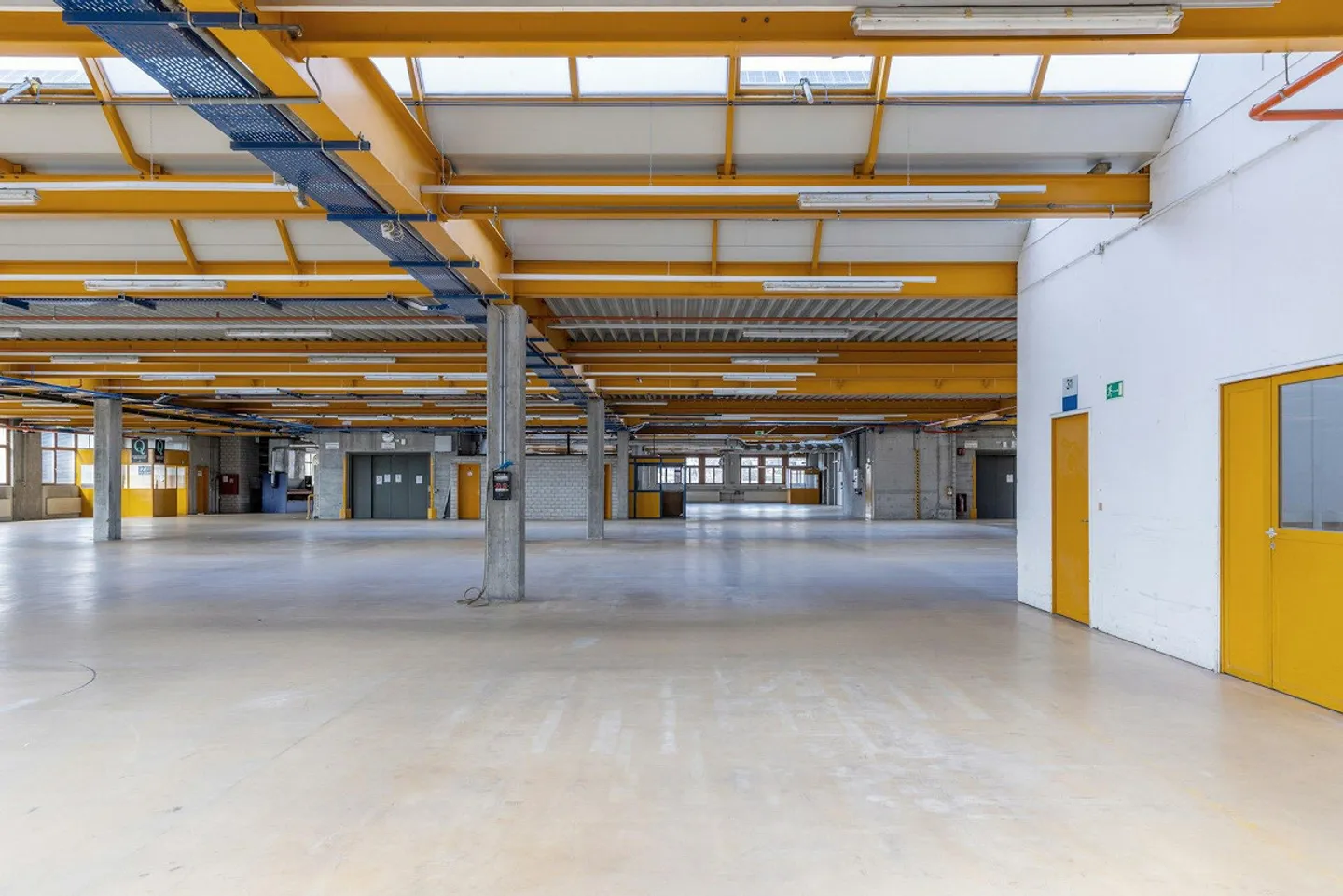 Proprietà commerciale attraente - Ideale per produzione e stoccaggio - Foto 5 di 13