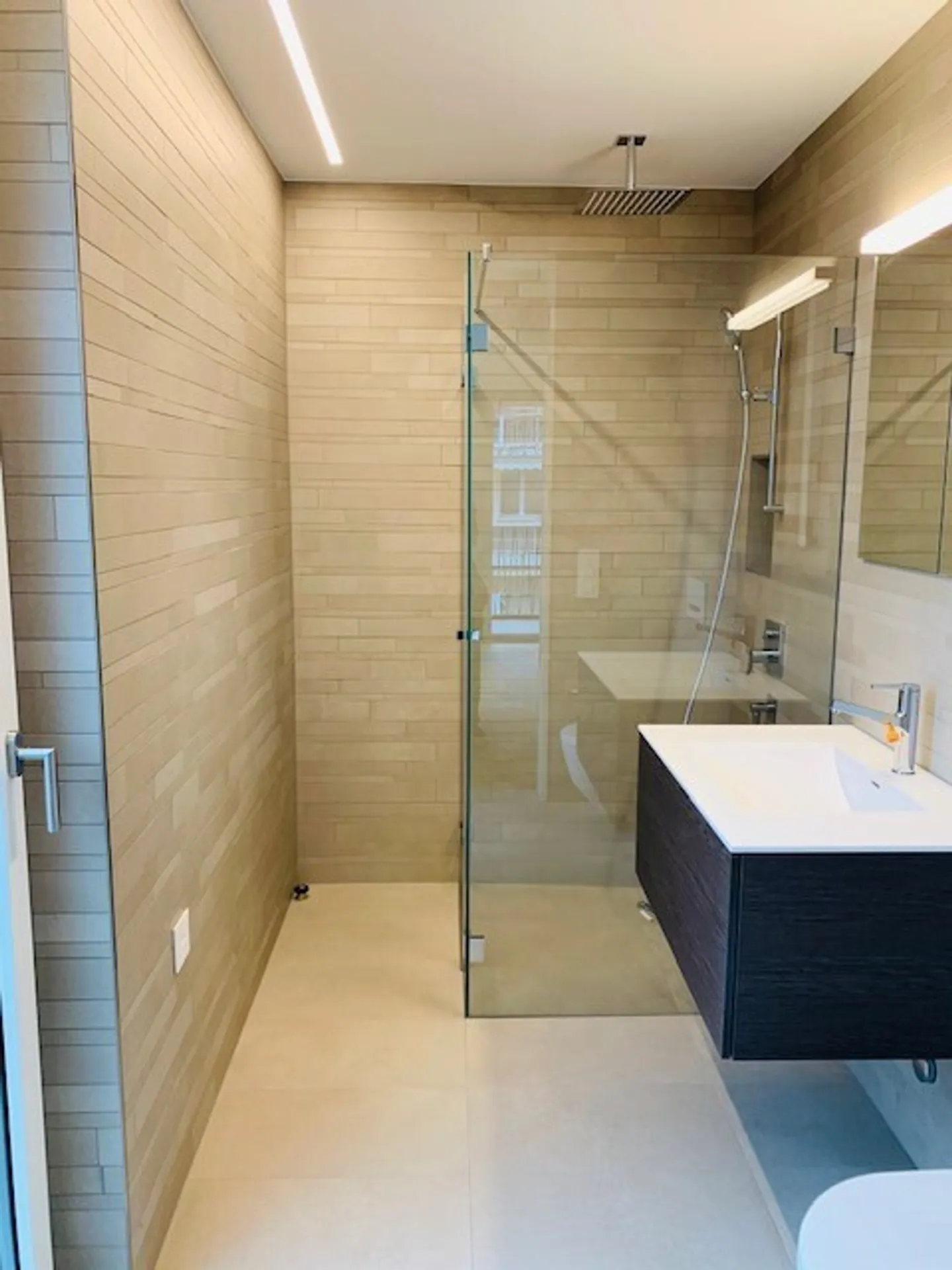 Bright 1.5-room apartment with charm in the heart of Küsnacht - 3rd floor - Photo 3 of 8