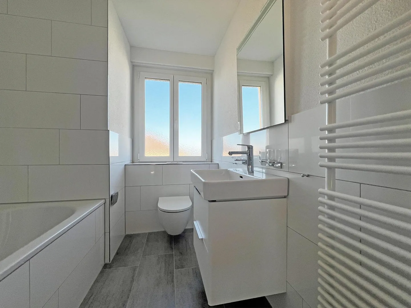 Appartamento 4.0 stanze appena ristrutturato con balcone - Foto 10 di 13