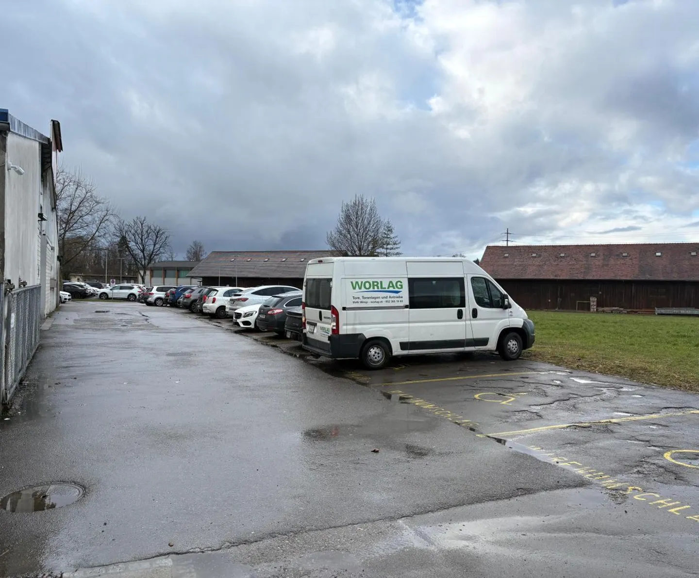 ATTRACTIVE COMMERCIAL SPACE IN A CENTRAL LOCATION - FLEXIBLE, SPACIOUS AND LOGISTICALLY OPTIMAL - Photo 9 of 10