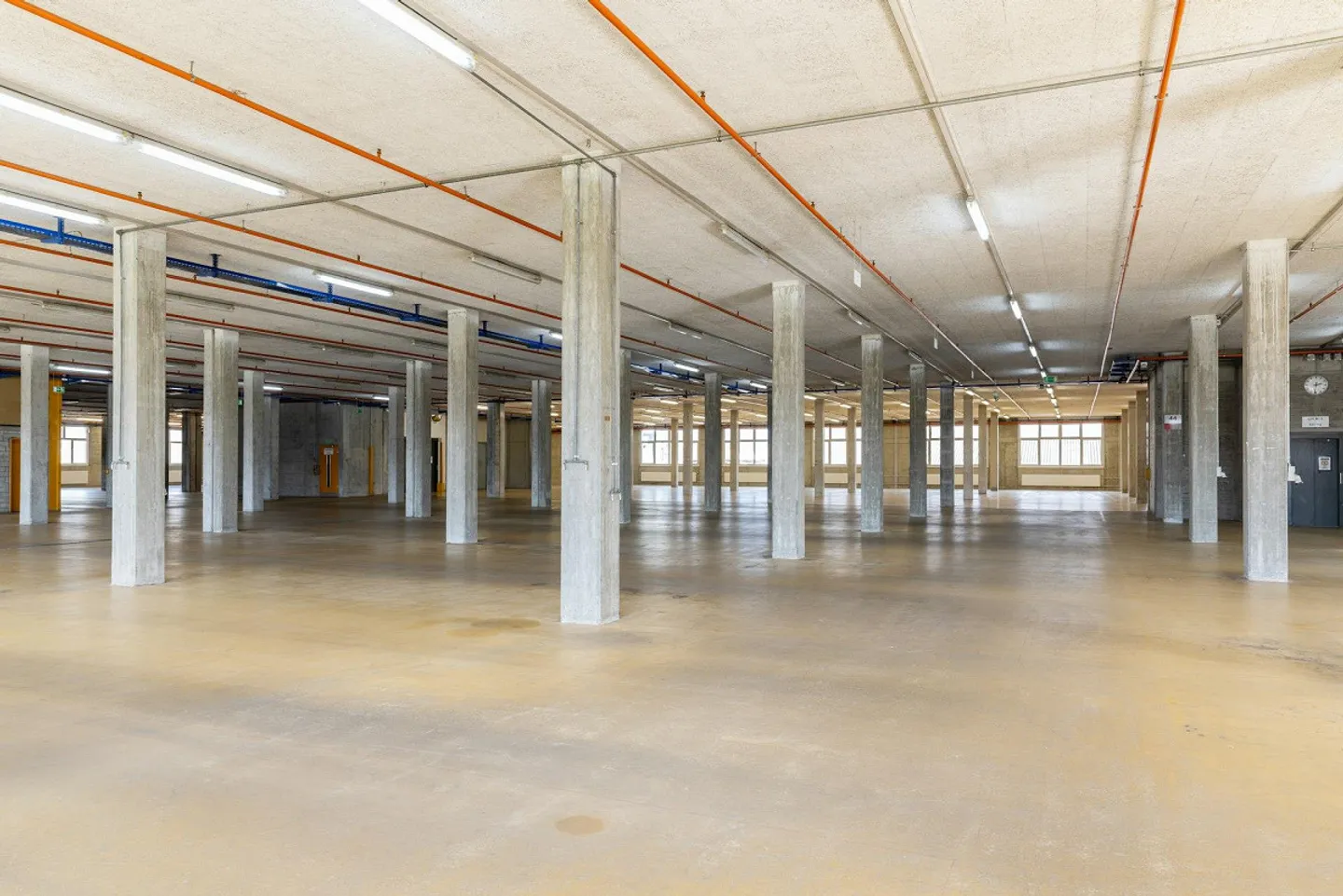 Proprietà commerciale attraente - Ideale per produzione e stoccaggio - Foto 8 di 13