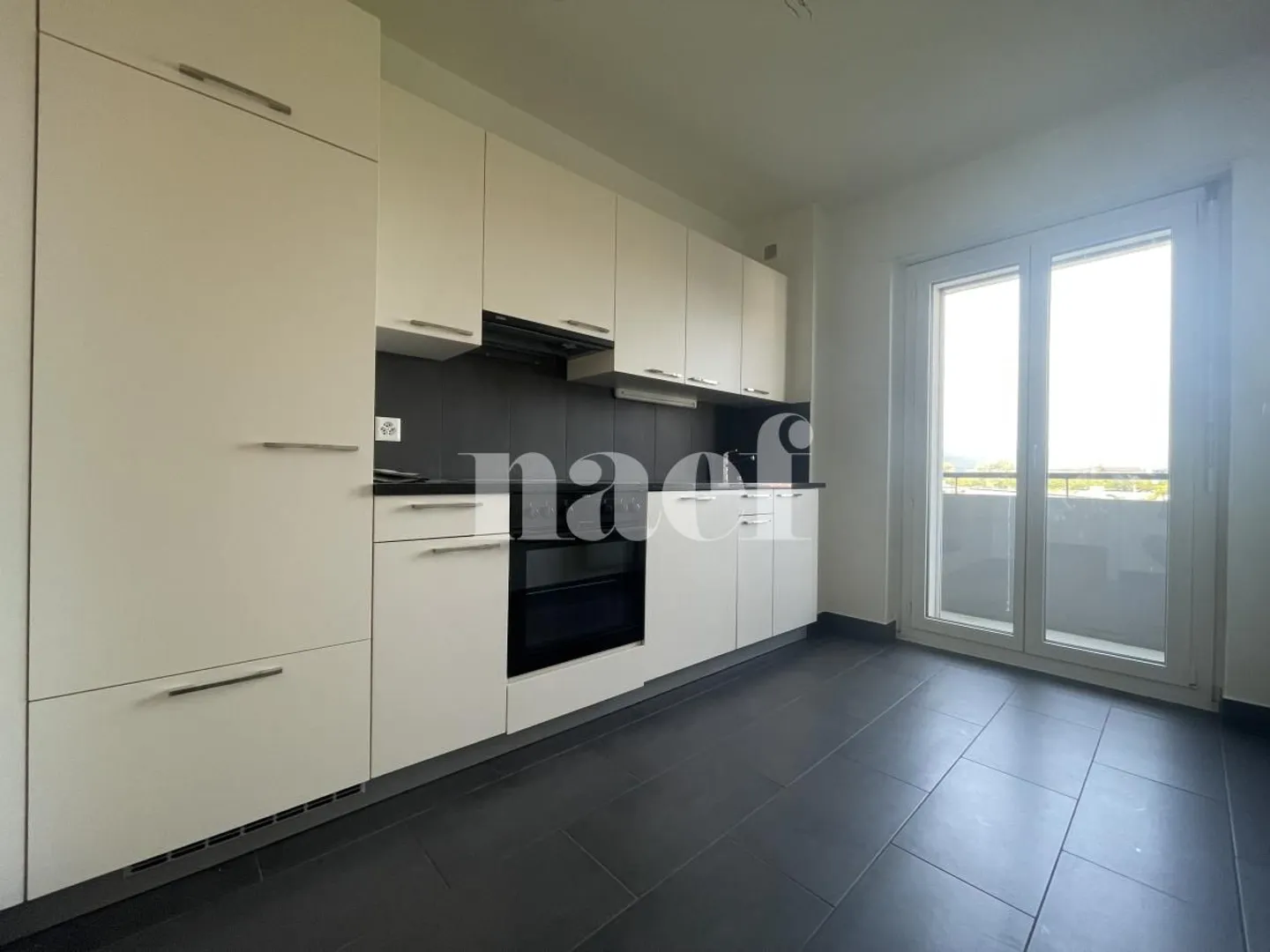 Renovierte Wohnung in Saint-Blaise - Foto 2 von 7