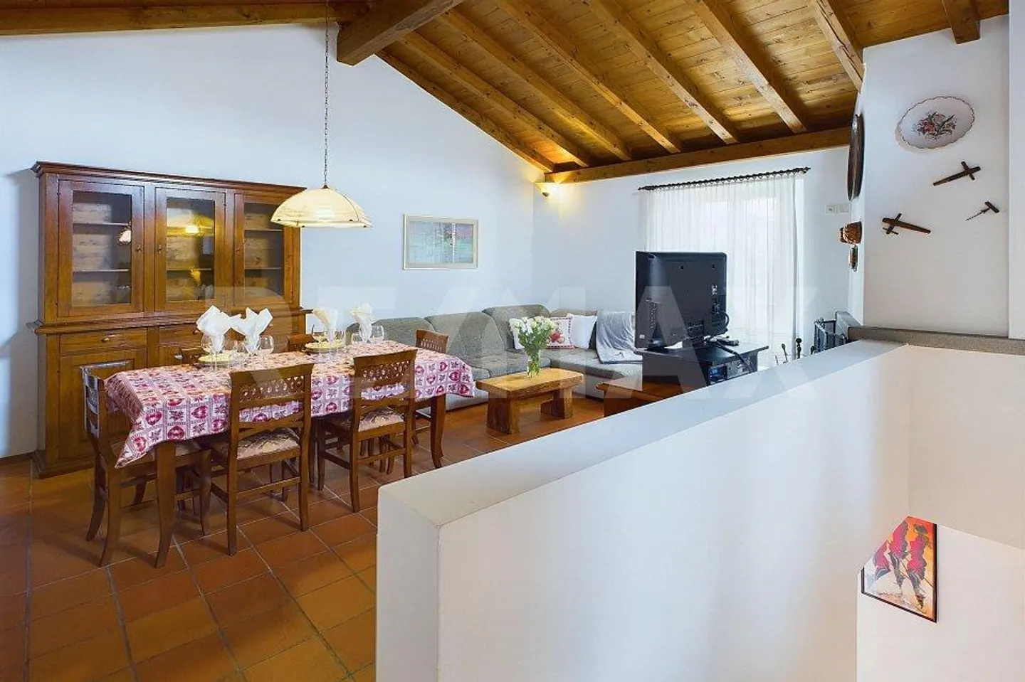Geräumiges und komfortables Kernhaus in Albonago - Foto 1 von 13