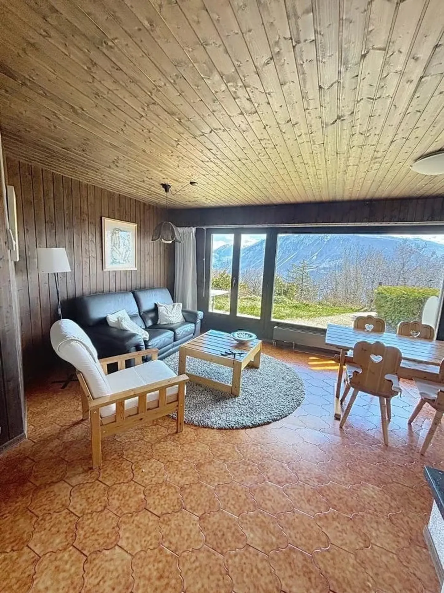 Chalet Duplex Charmant avec Vue - Photo 1 sur 13