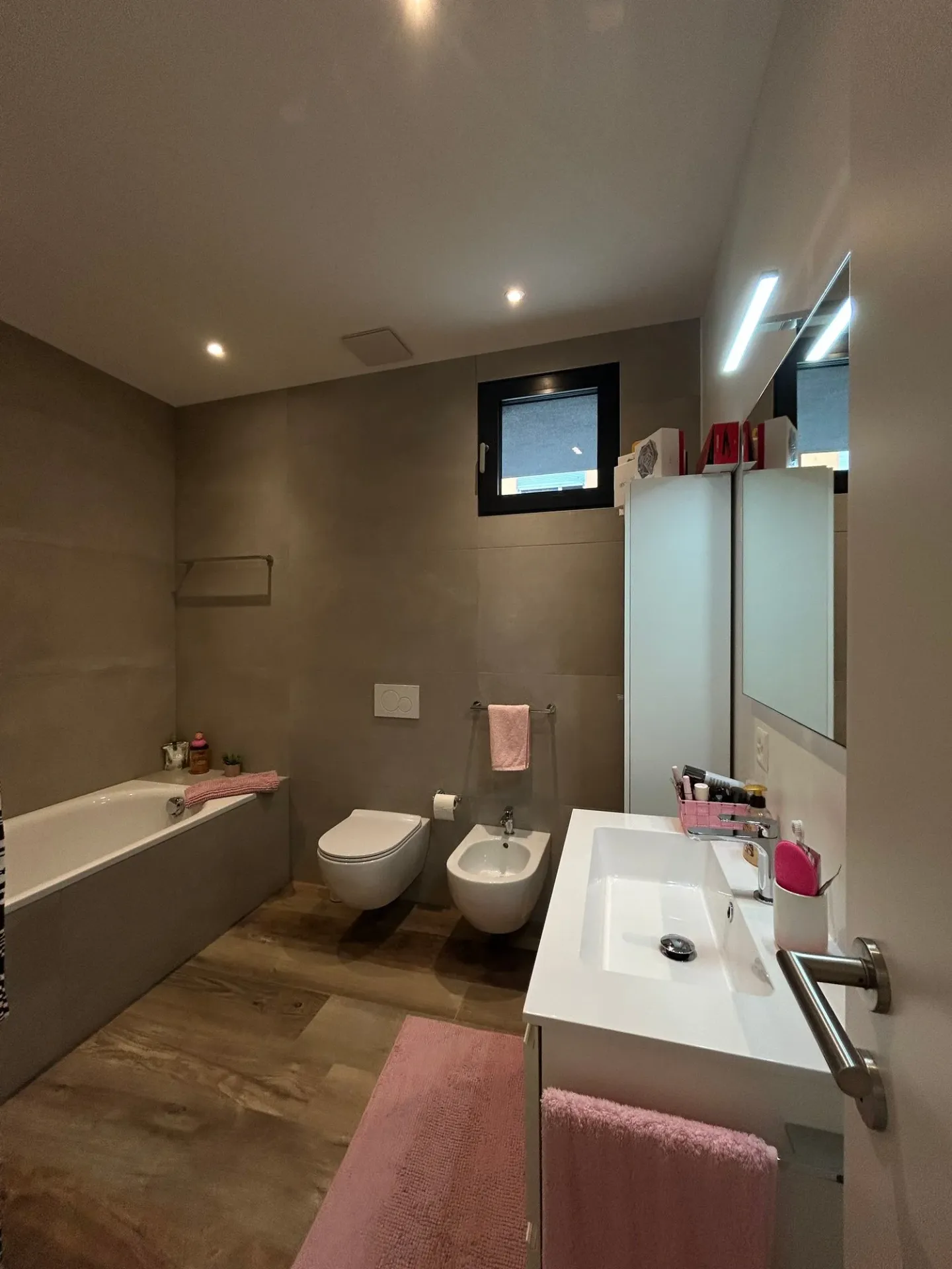 CANOBBIO - MODERN 4.5-ROOM APARTMENT WITH GARDEN FOR SALE - Photo 6 of 11