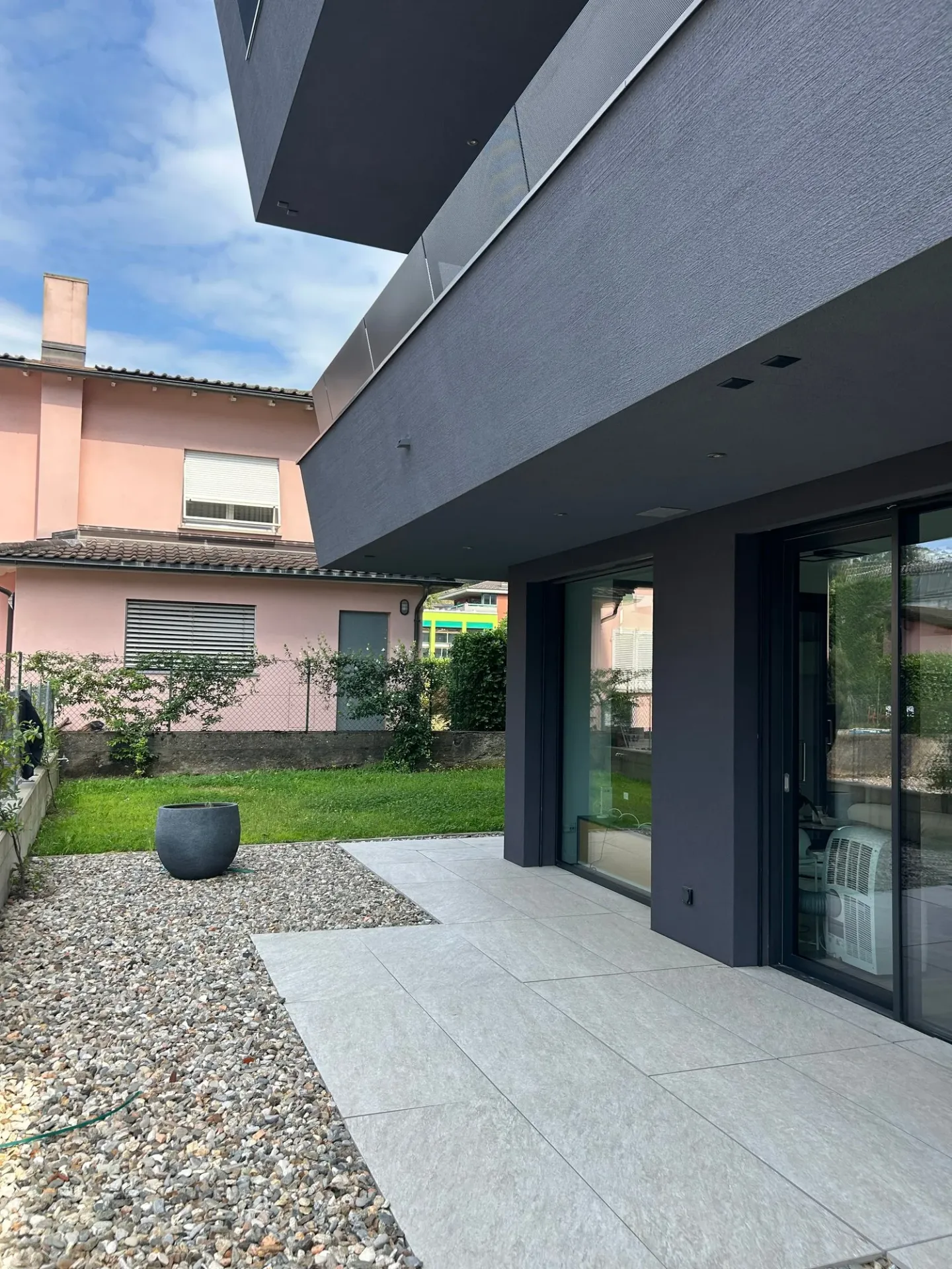 CANOBBIO - MODERN 4.5-ROOM APARTMENT WITH GARDEN FOR SALE - Photo 9 of 11