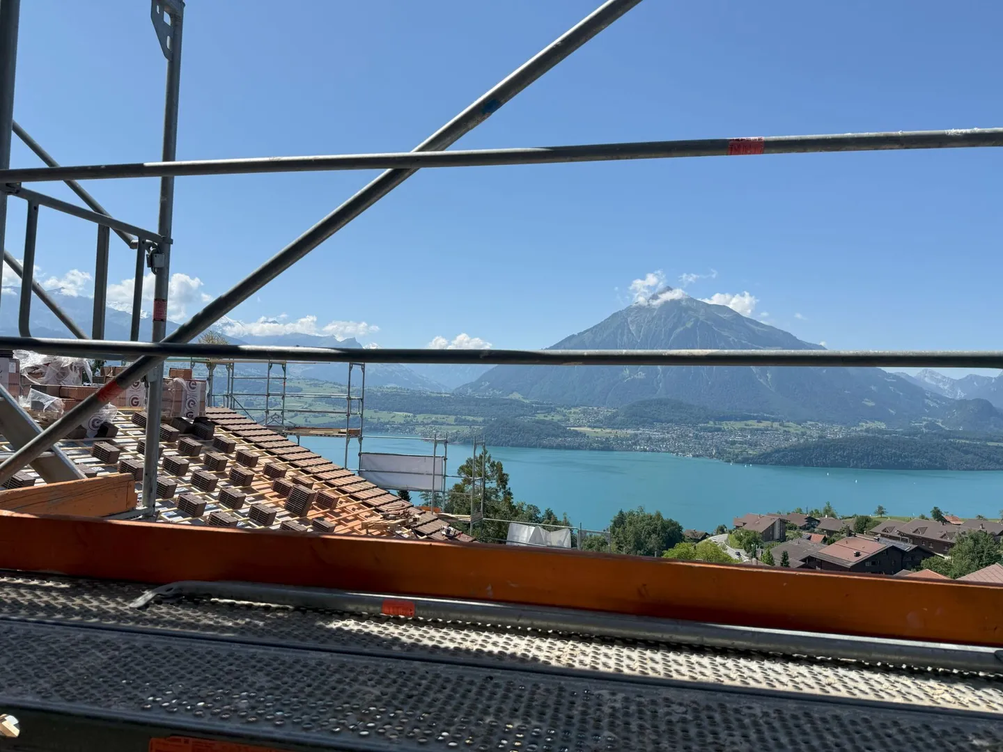 L'aménagement intérieur et la vue attendent les nouveaux propriétaires - Photo 2 sur 14