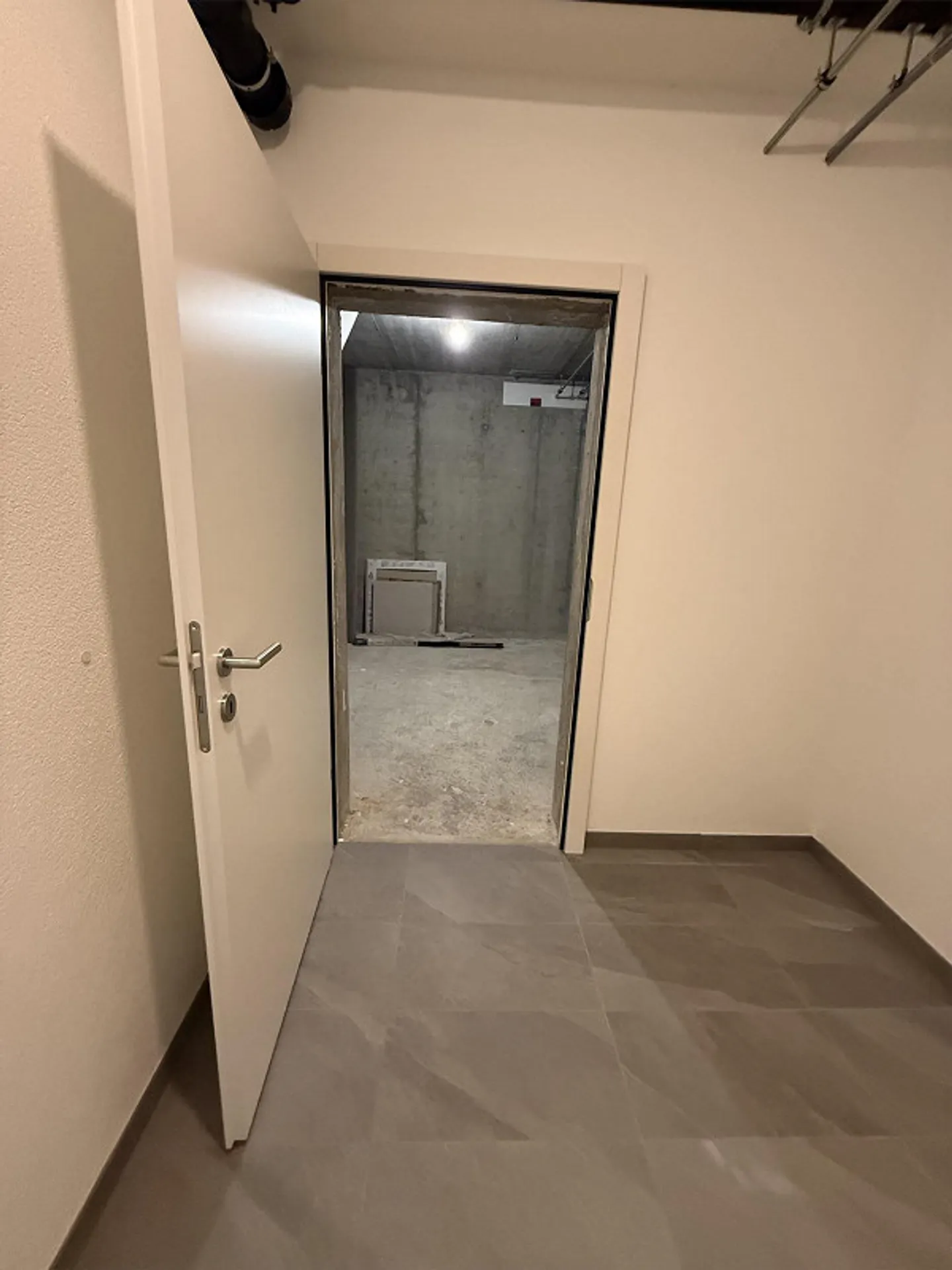 NEW - Never lived in - 2.5 rooms with garden and private basement - Photo 10 of 14