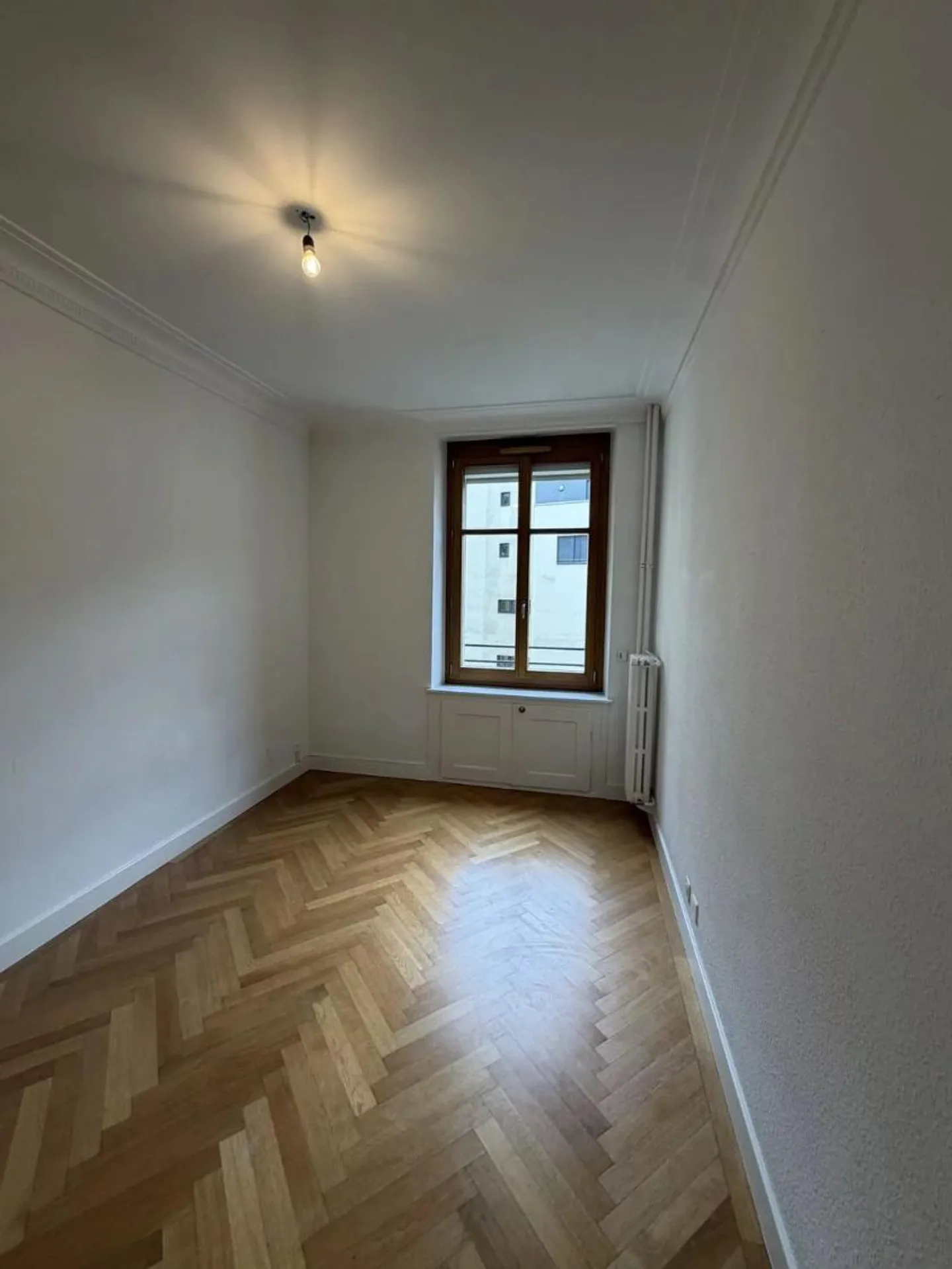 5-room apartment - Photo 3 of 10