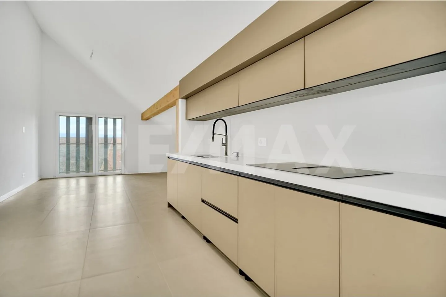 Appartement 4.5 pièces élégant avec jardin - Photo 5 sur 10