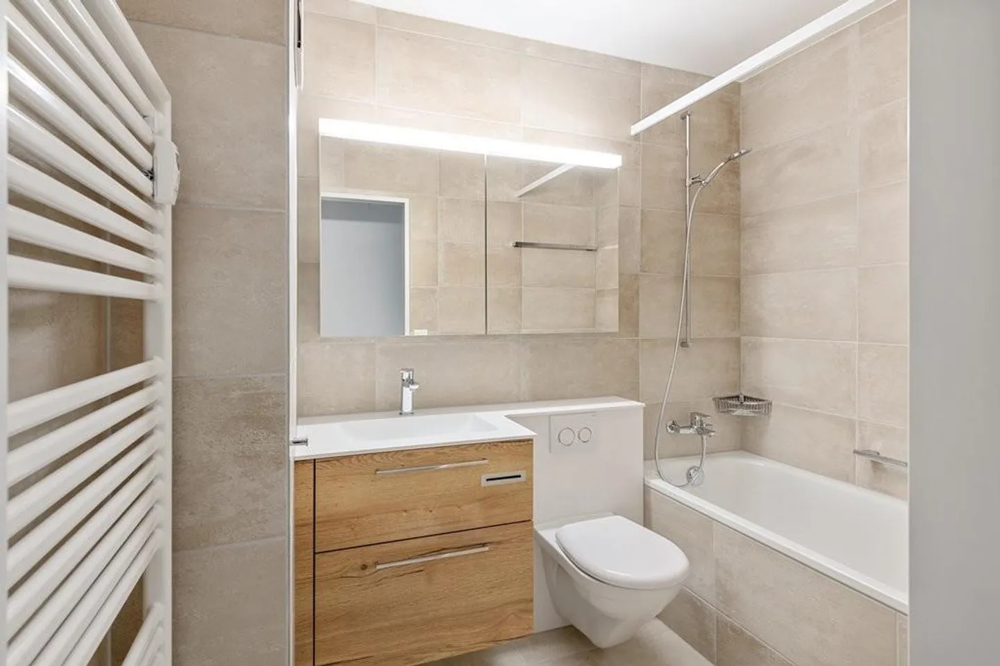 Wohnung mit traumhaftem Blick - Foto 2 von 6