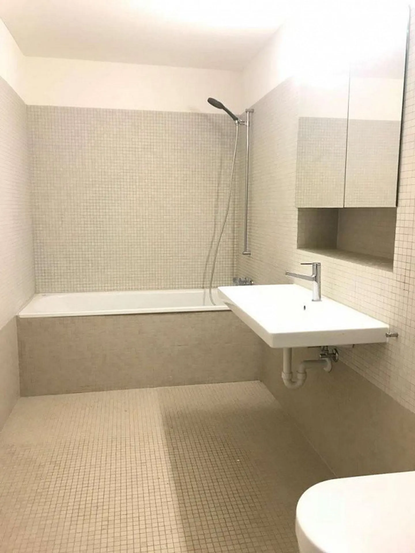 In una posizione soleggiata... - Foto 5 di 7