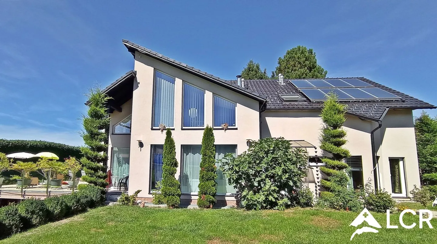 Wunderschöne möblierte Villa 8,5p / 6 Schlafzimmer + Studio / Garten - Pool - Foto 11 von 11
