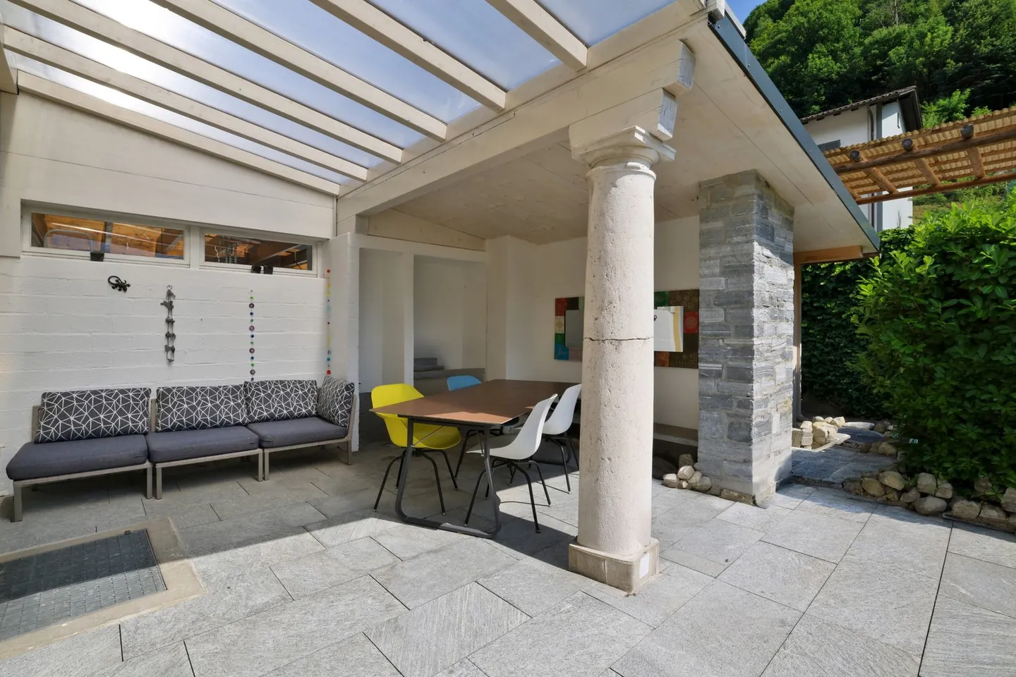 For Family: Charming 4.5-Room Townhouse in Quiet Location of Golino - Photo 4 of 56