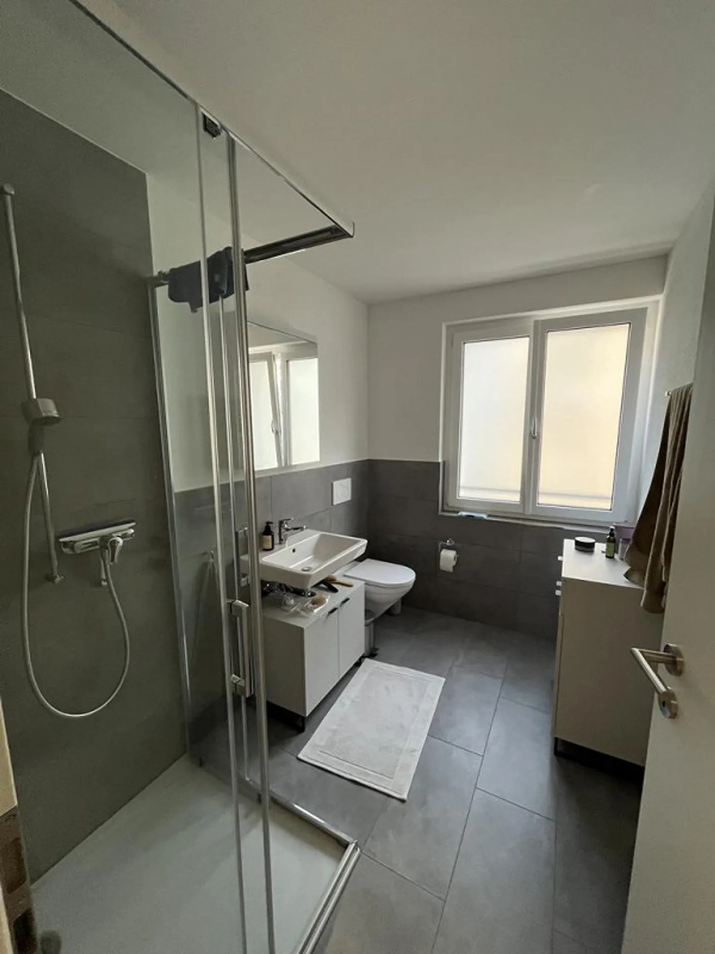 Modern 3.5-room apartment near city center - Photo 5 of 7