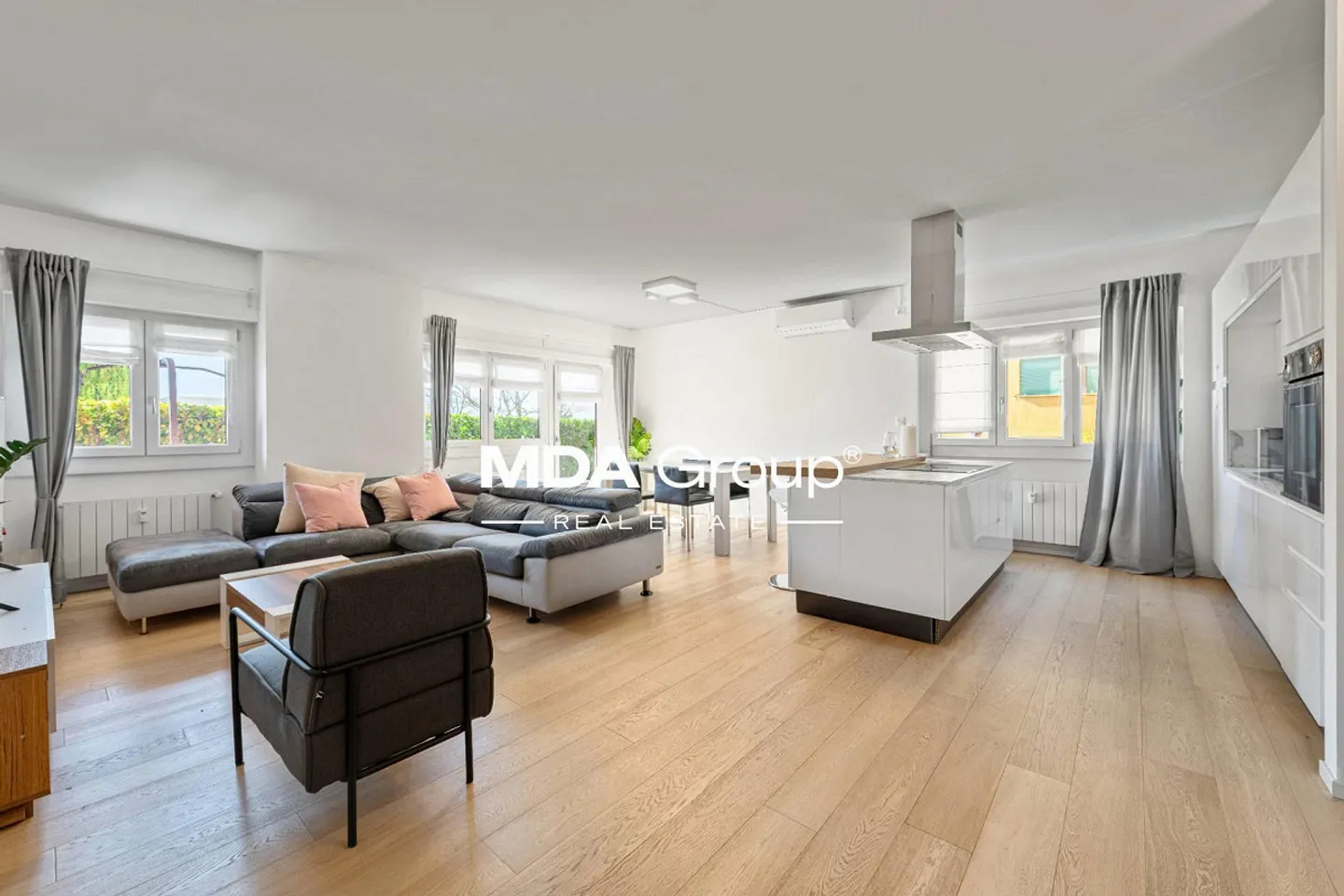 Apartment - Lugano - Photo 2 of 13