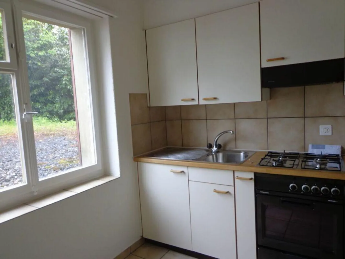 Appartement ensoleillé de 3 pièces à louer à Lucerne - Photo 3 sur 4