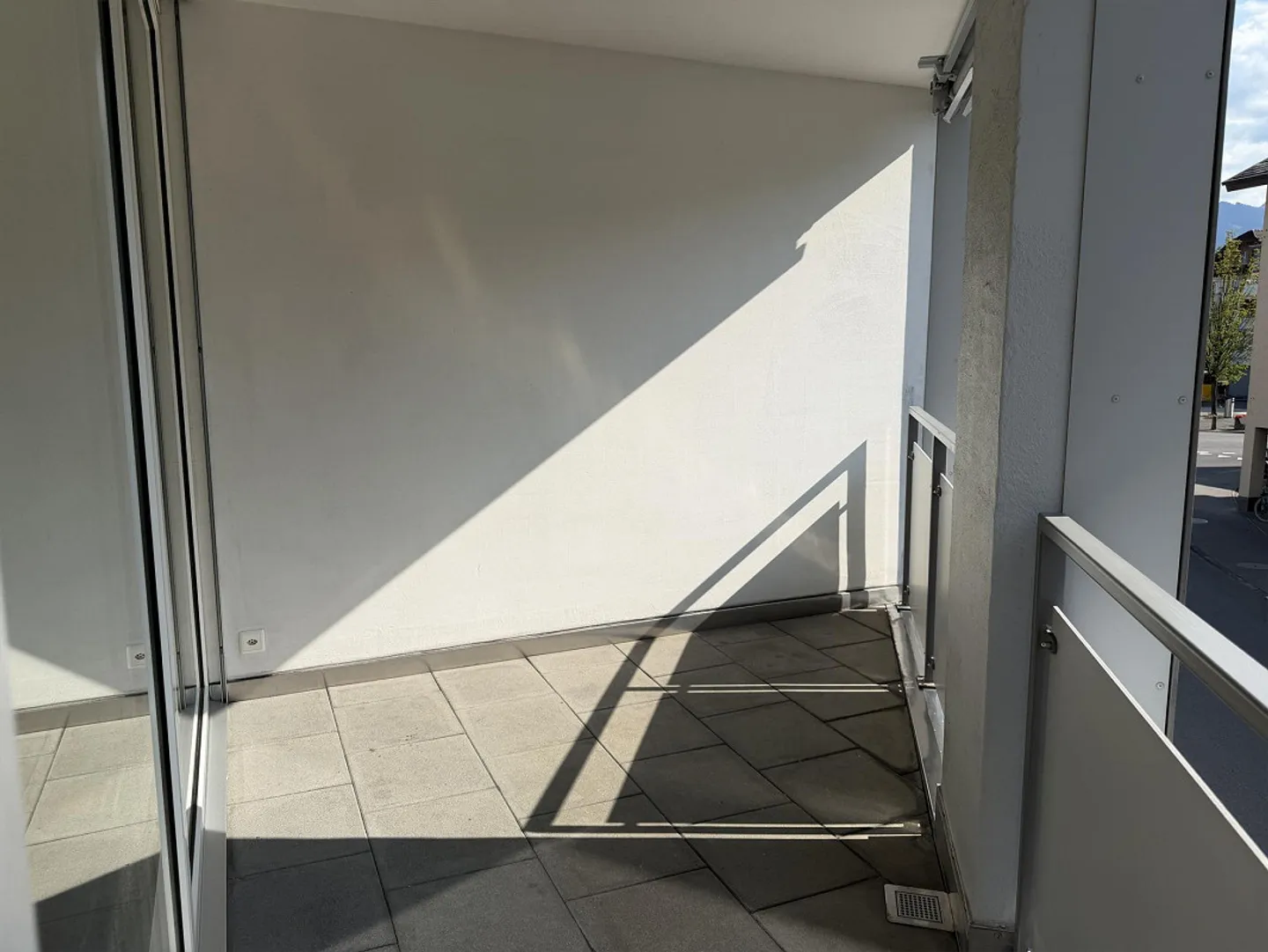 Vivere moderno in una posizione attraente - Foto 4 di 6