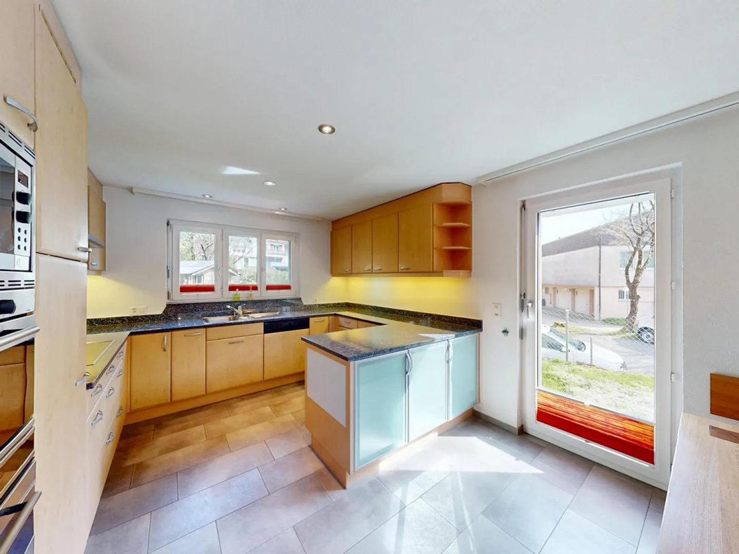 Geräumiges Doppeleinfamilienhaus - Foto 6 von 12