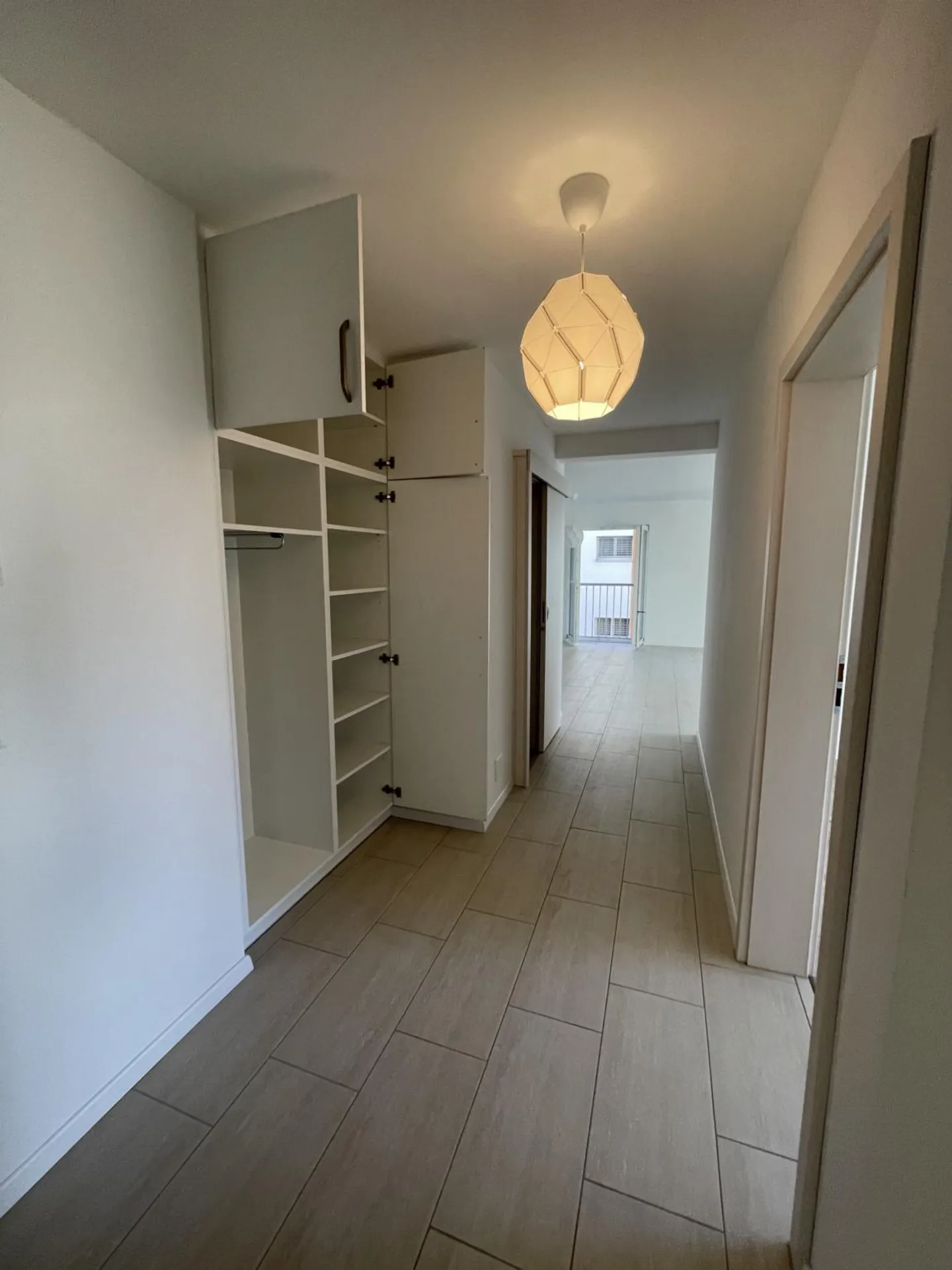 Appartement Moderne en Emplacement Central - Photo 7 sur 11