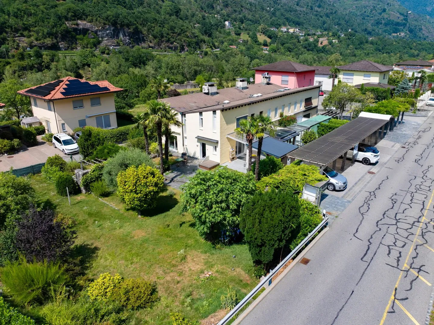 For Family: Charming 4.5-Room Townhouse in Quiet Location of Golino - Photo 43 of 56