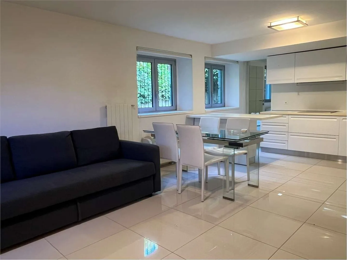 Wir vermieten eine helle 3,5-Zimmer-Wohnung in Massagno in der Nähe der FFS - Foto 2 von 13