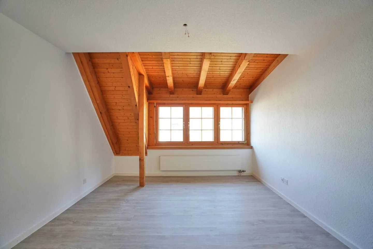 Your new home with charm - Maisonette apartment with fireplace - Photo 5 of 14