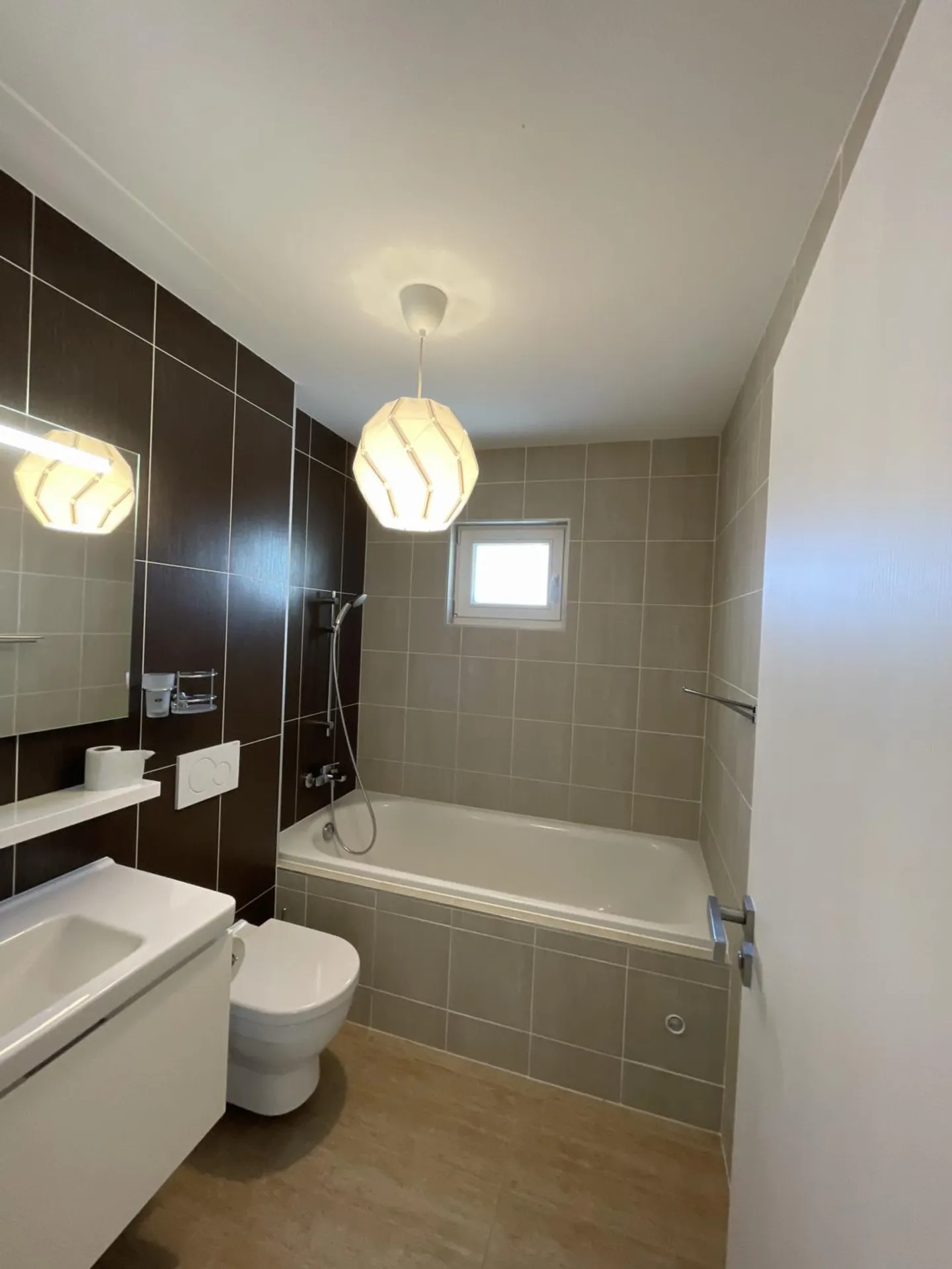 Appartement Moderne en Emplacement Central - Photo 10 sur 11