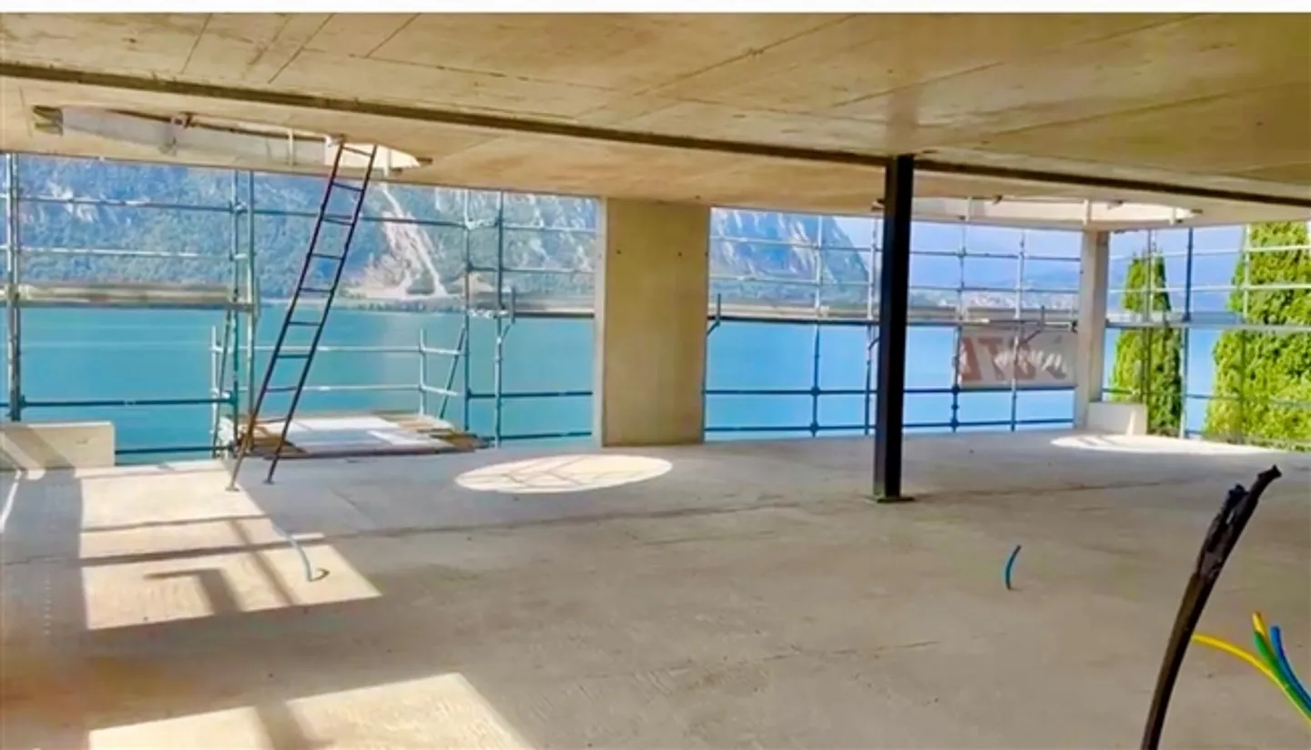 New prestigious residence directly on Lake Lugano - Photo 3 of 20