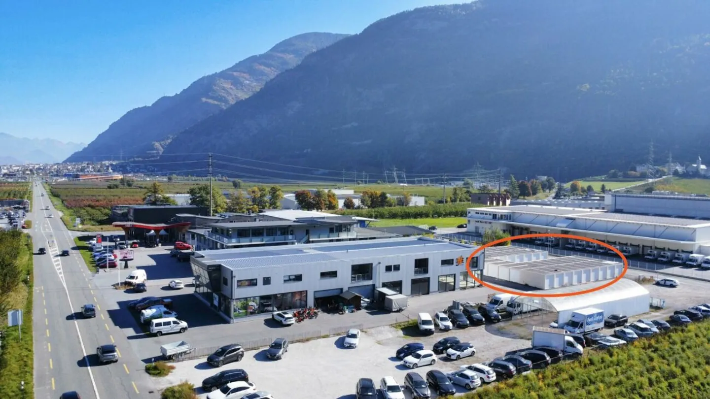 Terreno Commerciale con Permesso - Foto 5 di 8