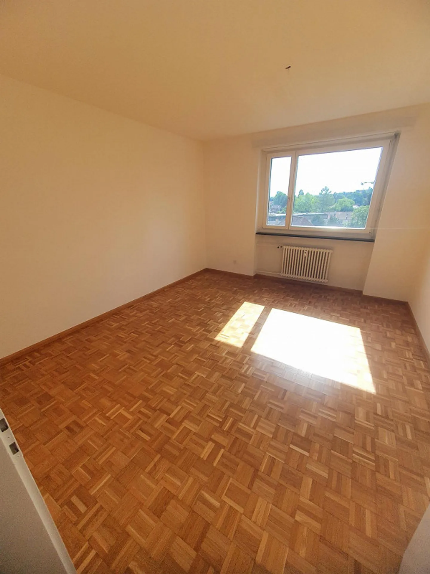 Appartement lumineux et spacieux de 4,5 pièces à Allschwil - Photo 8 sur 13