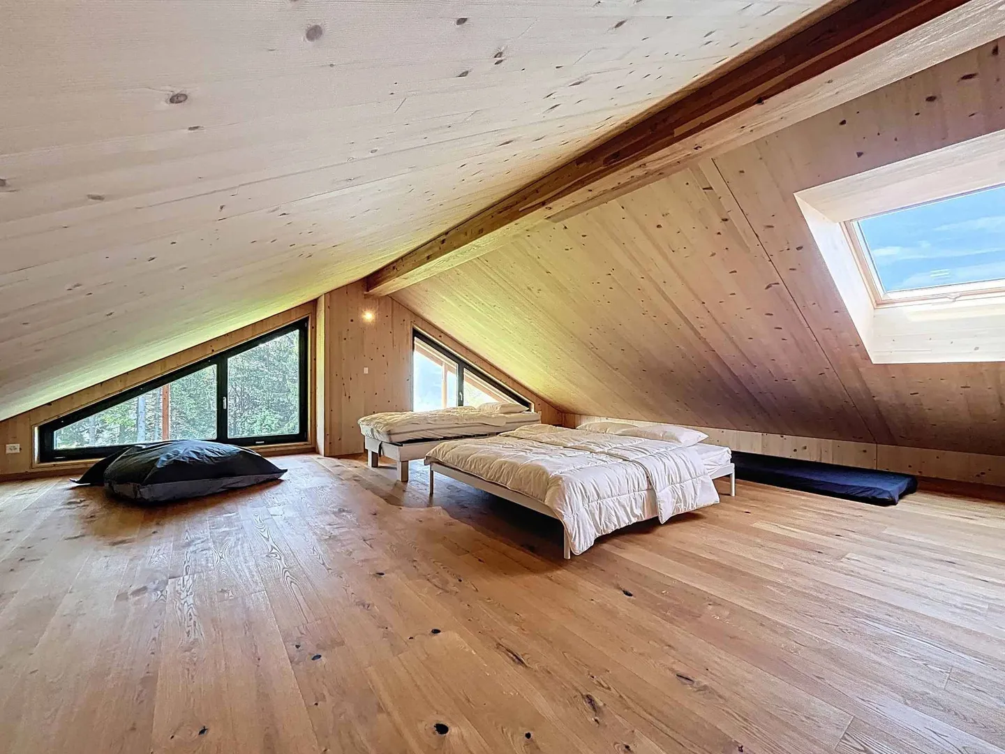 Chalet moderne avec vue dégagée sur les montagnes - Photo 8 sur 10