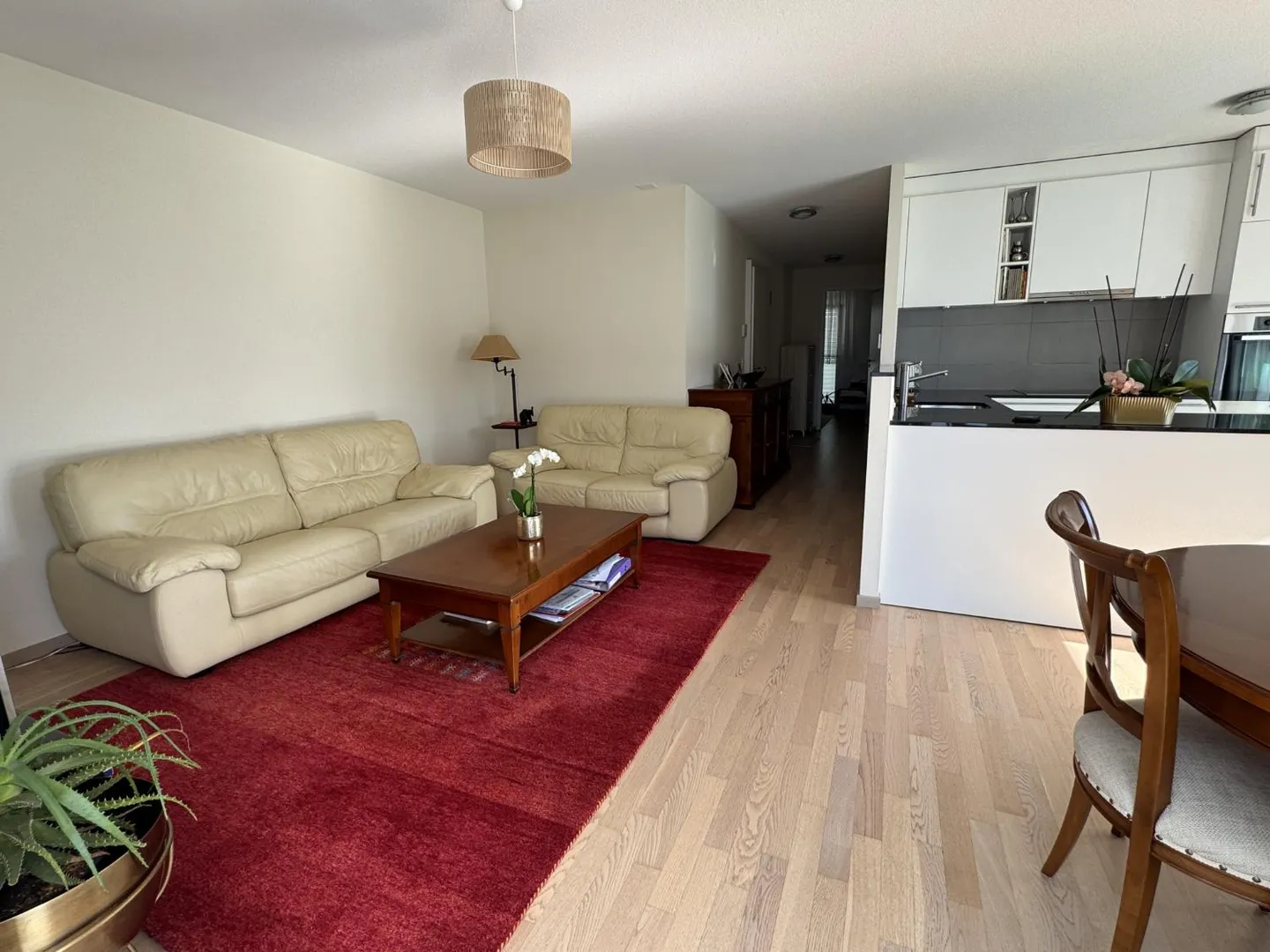 Apartment - Photo 7 of 11