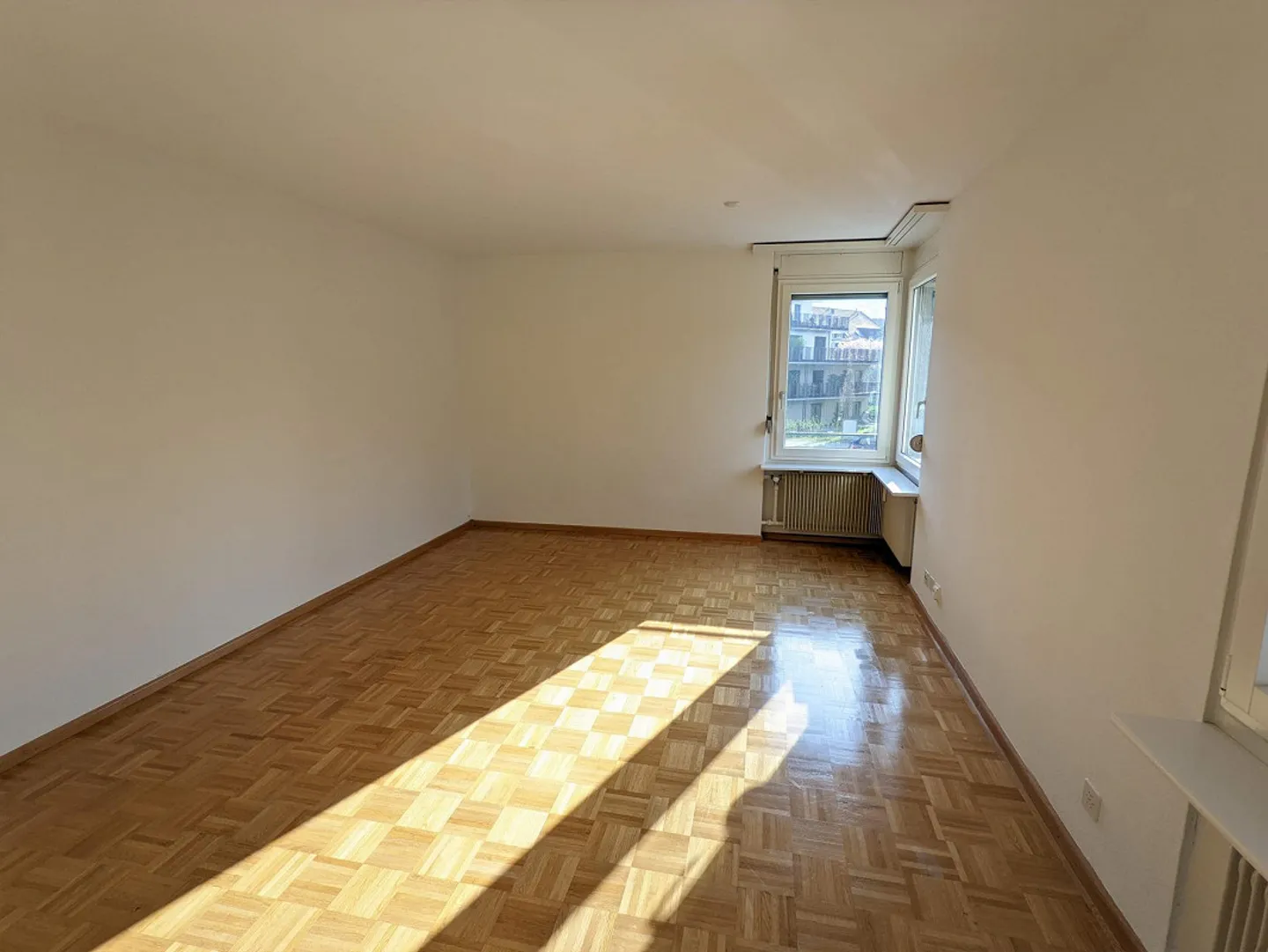 Appartamento 3 locali con ascensore e bella vista ad Arlesheim - Foto 7 di 13