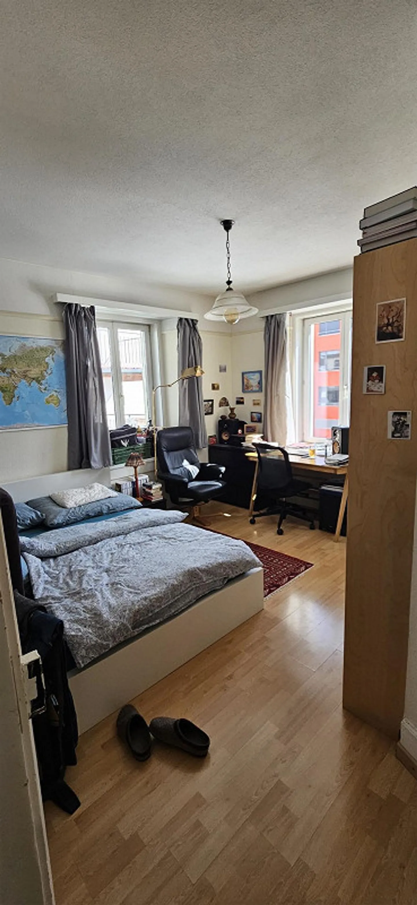 Bright and spacious shared room for rent indefinitely - Photo 1 of 8