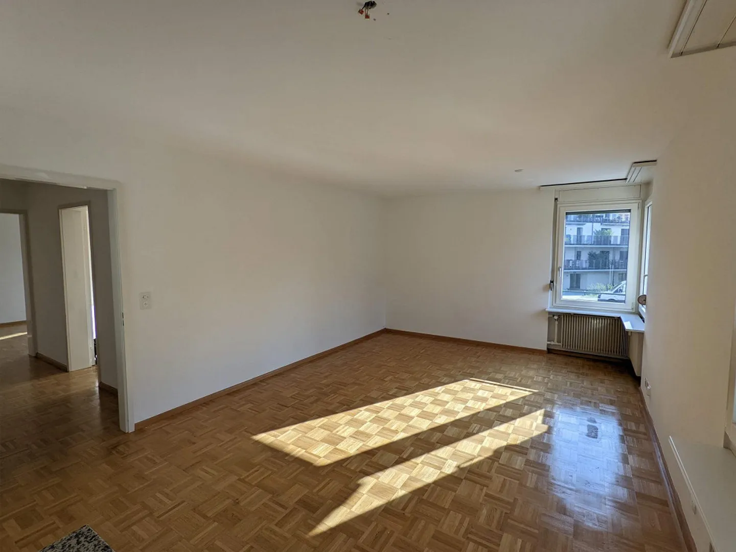 Appartamento 3 locali con ascensore e bella vista ad Arlesheim - Foto 8 di 13
