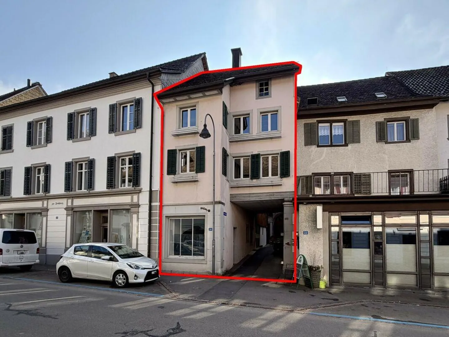 Charmantes Mischgebäude - Foto 1 von 10