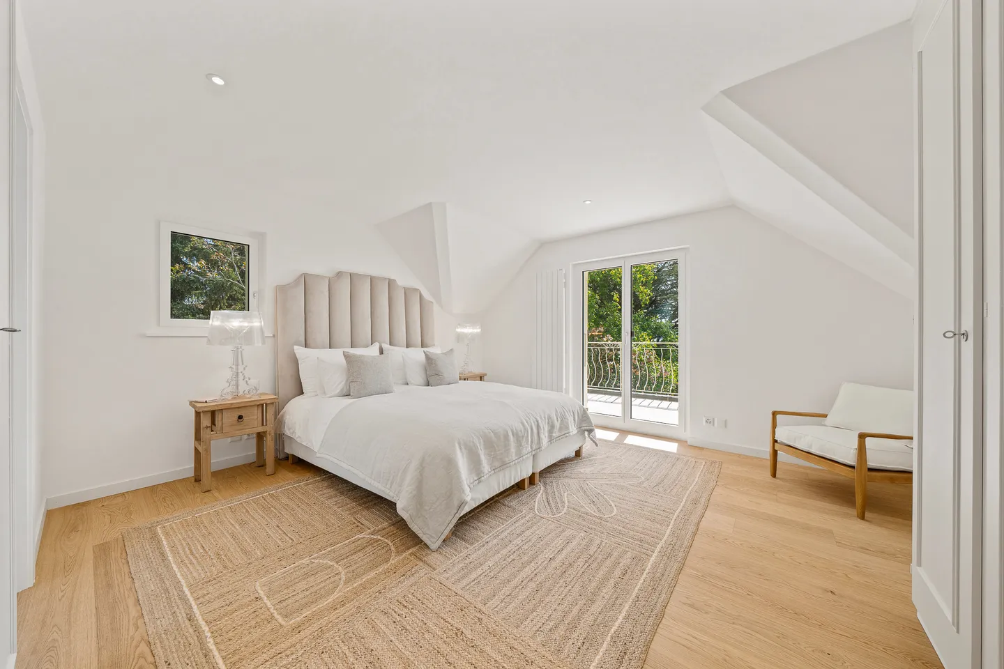 Außergewöhnliche Villa in Grens - Foto 6 von 13