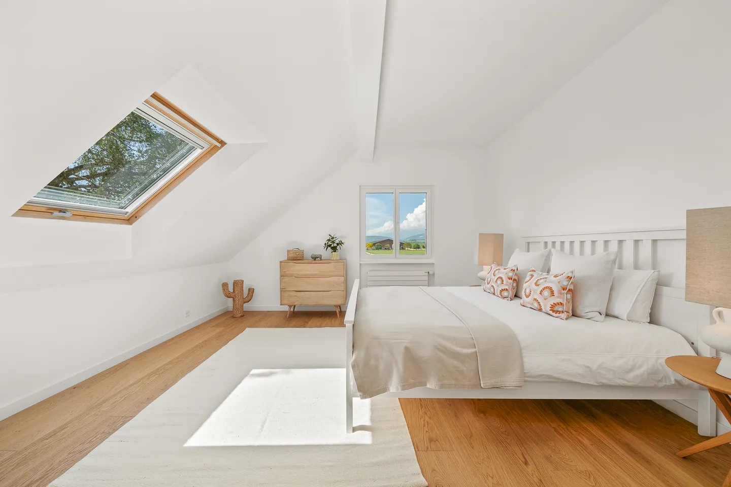 Außergewöhnliche Villa in Grens - Foto 8 von 13