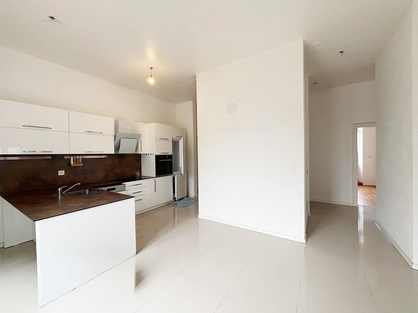 4-Zimmer-Wohnung in ruhiger Lage mit atemberaubendem Blick - Foto 1 von 10