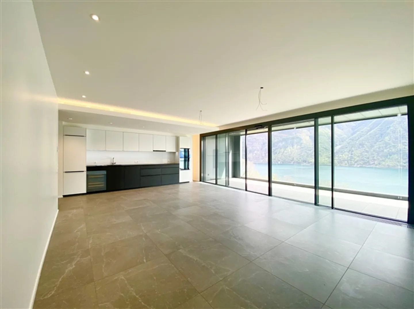 Penthouse for sale in Lugano, Switzerland - Photo 2 of 9