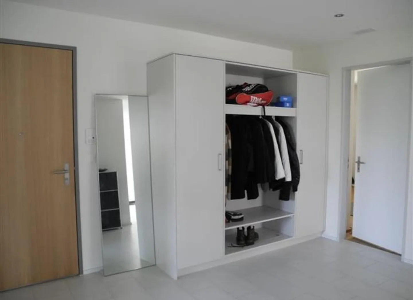 Appartement moderne et central de 4,5 pièces à Uster - Photo 2 sur 10