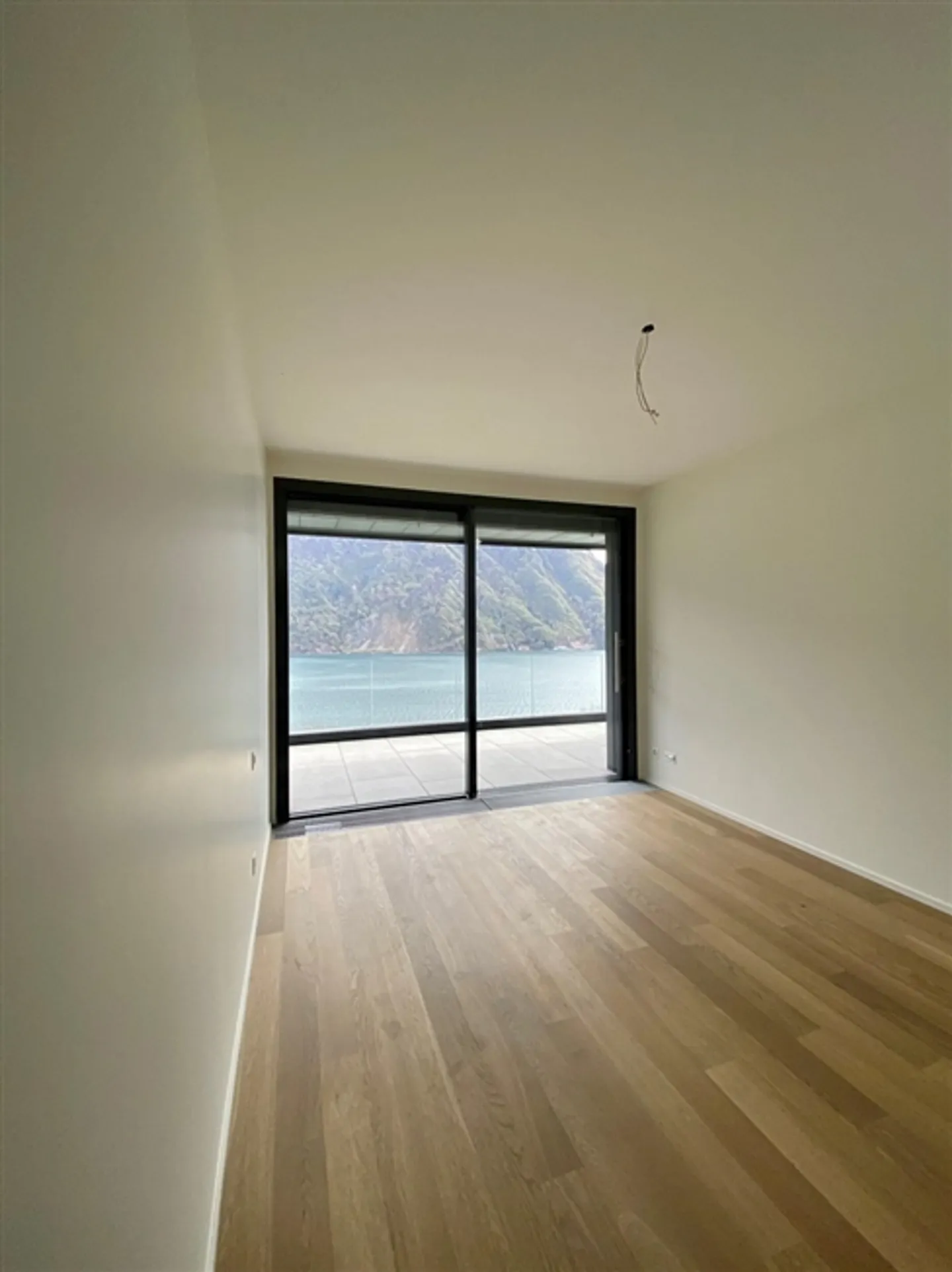 Penthouse for sale in Lugano, Switzerland - Photo 5 of 9